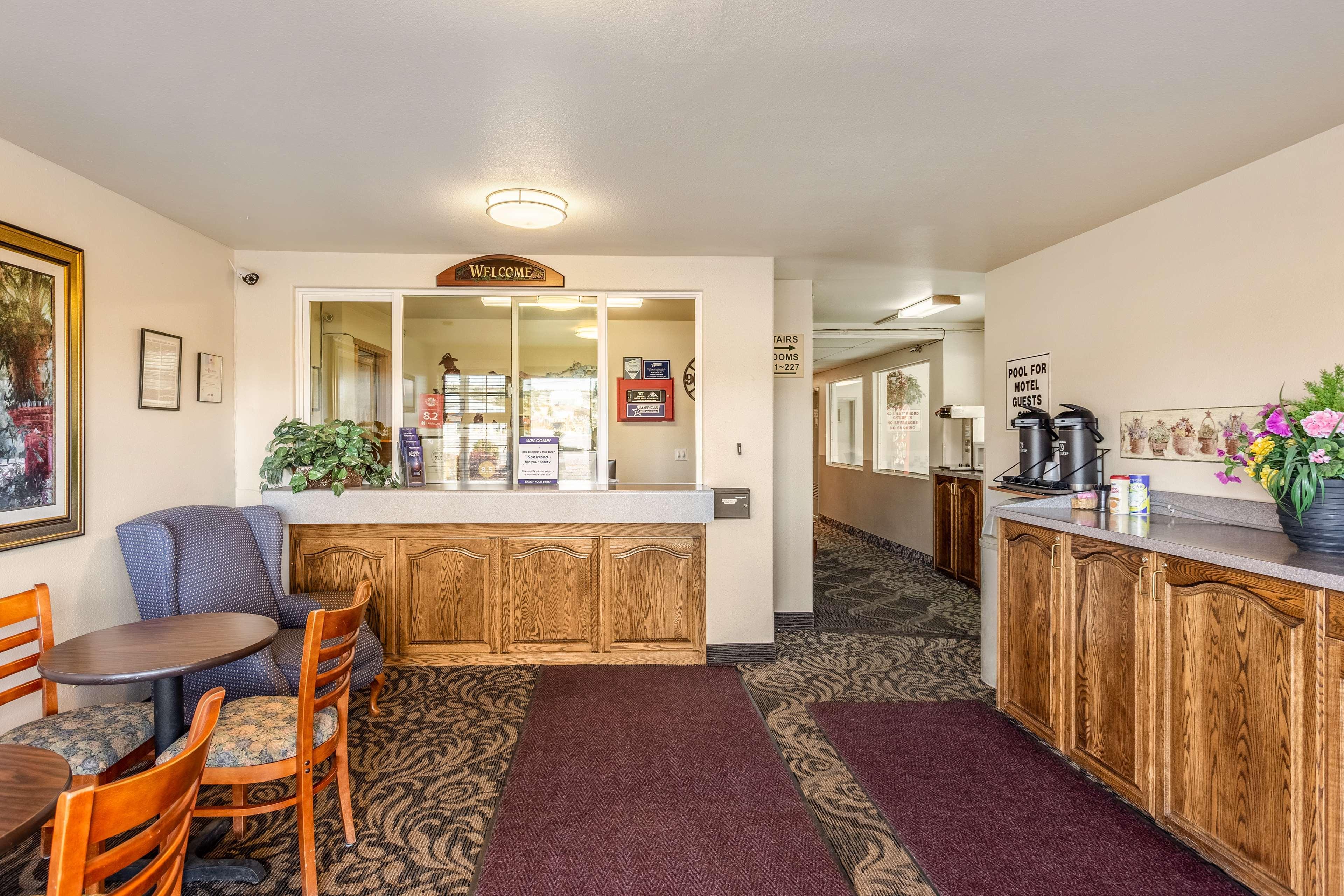 Americas Best Value Inn Burns Esterno foto