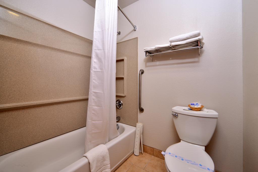 Americas Best Value Inn Burns Esterno foto