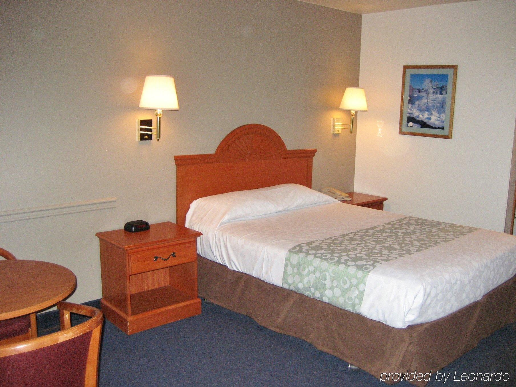 Americas Best Value Inn Burns Esterno foto