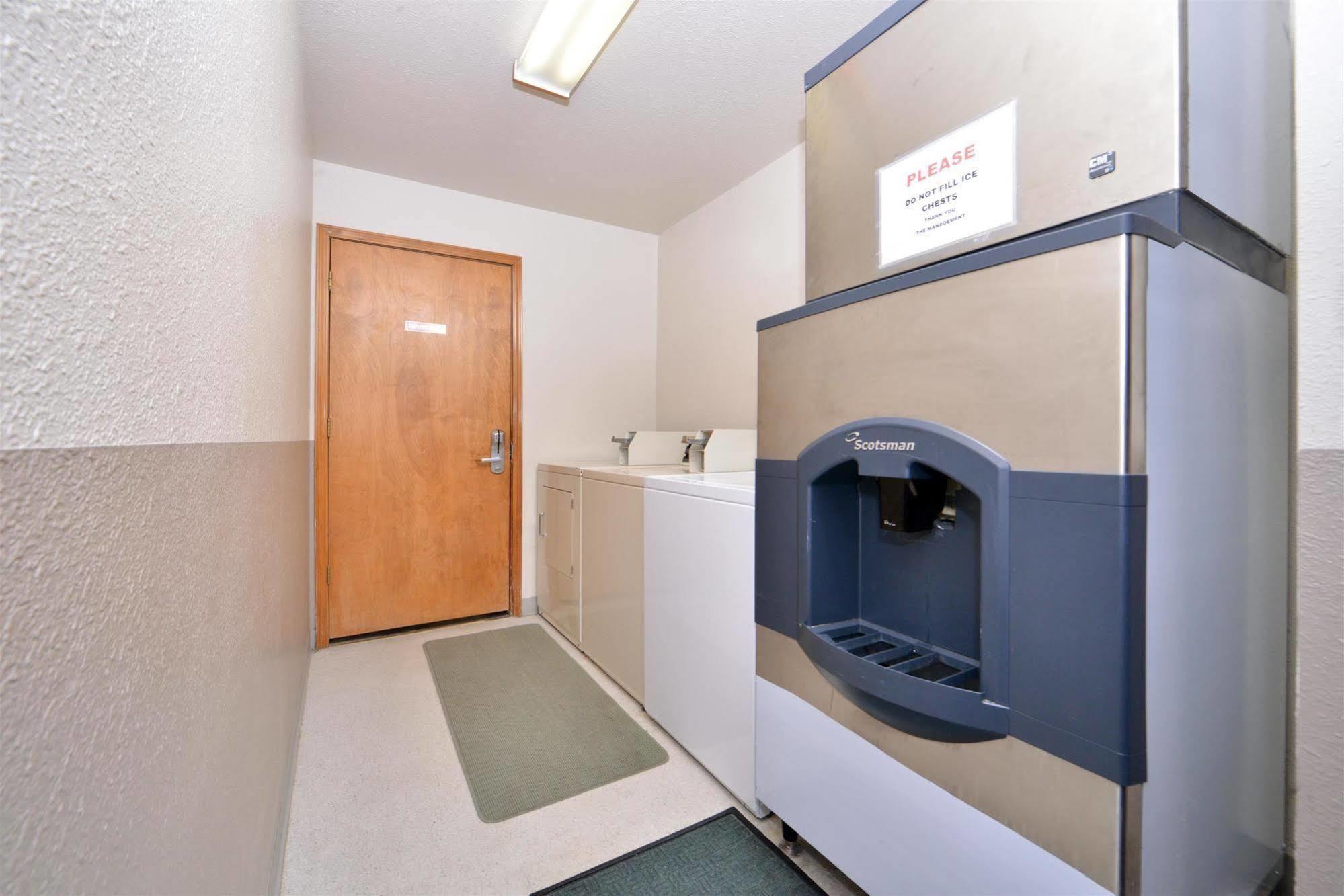 Americas Best Value Inn Burns Esterno foto